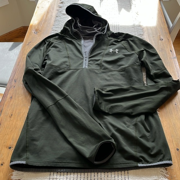 Perfect weight Cozy Coldgear Run Under Armour hoodie! - Picture 1 of 6